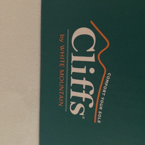 NEW CLIFFS WHITE MOUNTAIN BIG TIME SANDAL Slip On Black Leather Thong 8 - Picture 4 of 9